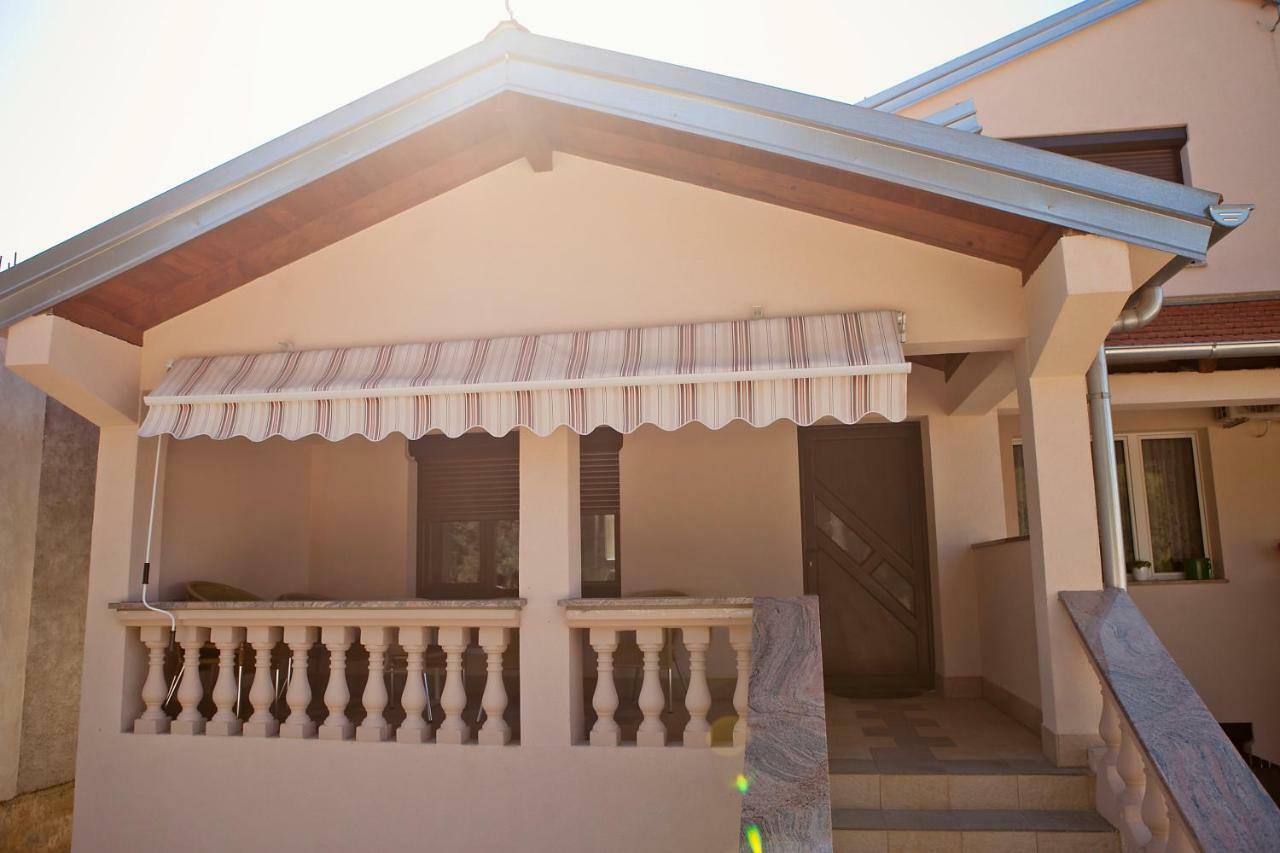 Apartments Classic#Bnm Biograd Na Moru Exterior photo